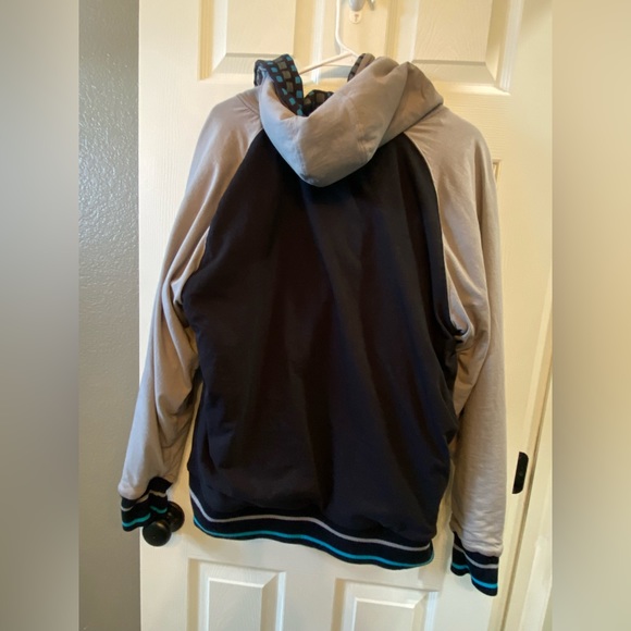 Neff reversible jacket/hoodie - Picture 2 of 13